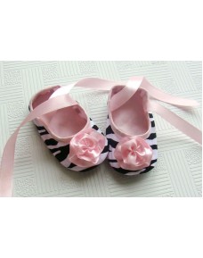 Sweet Infant Shoes with Ribbons